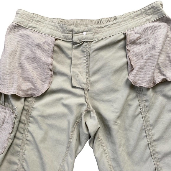 Columbia Psych to Hike Women Shorts - Lightweight Omni-Shade- Size 12 - Picture 9 of 11